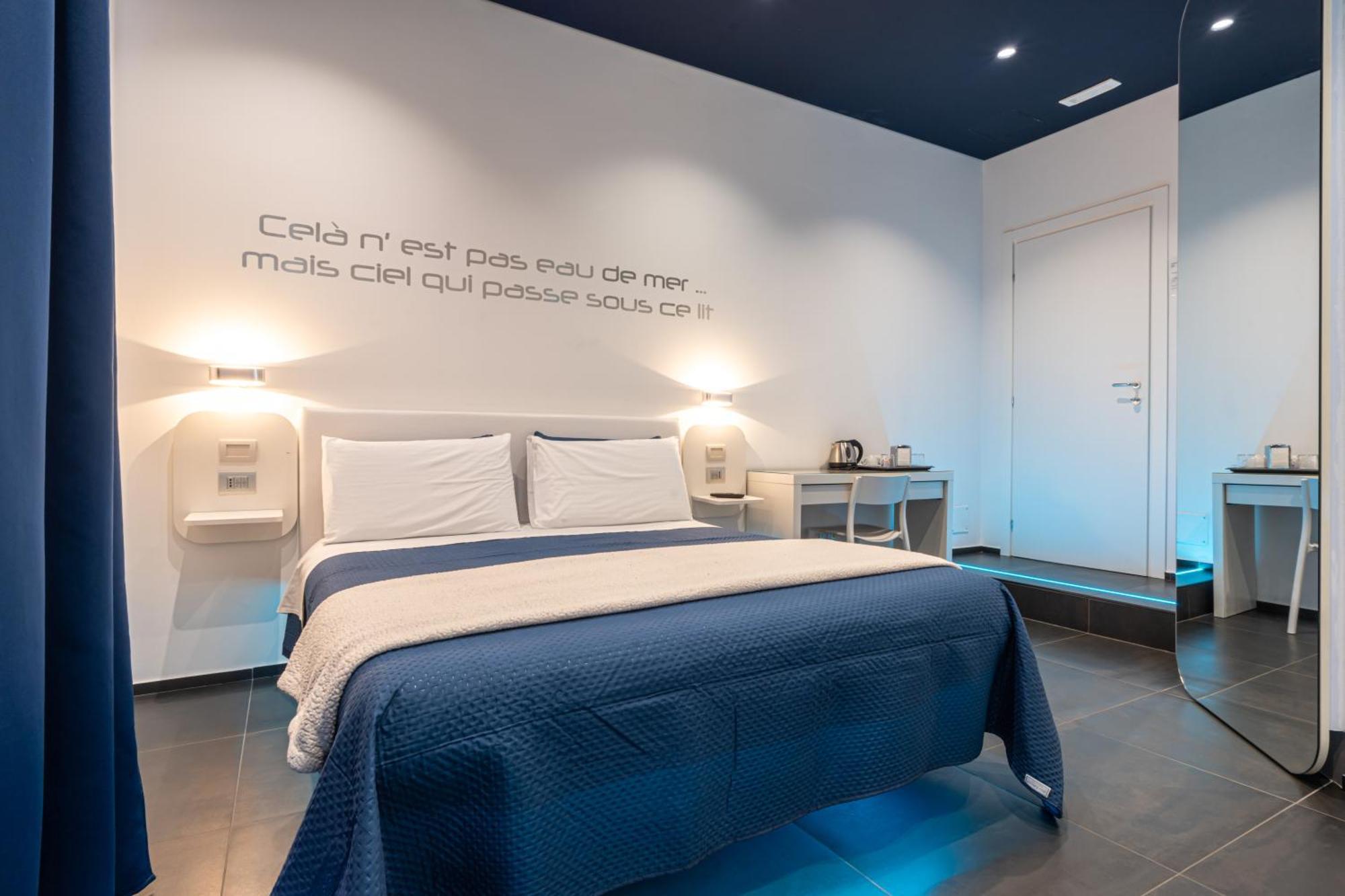 Skyhouse Beverello Naples Luaran gambar