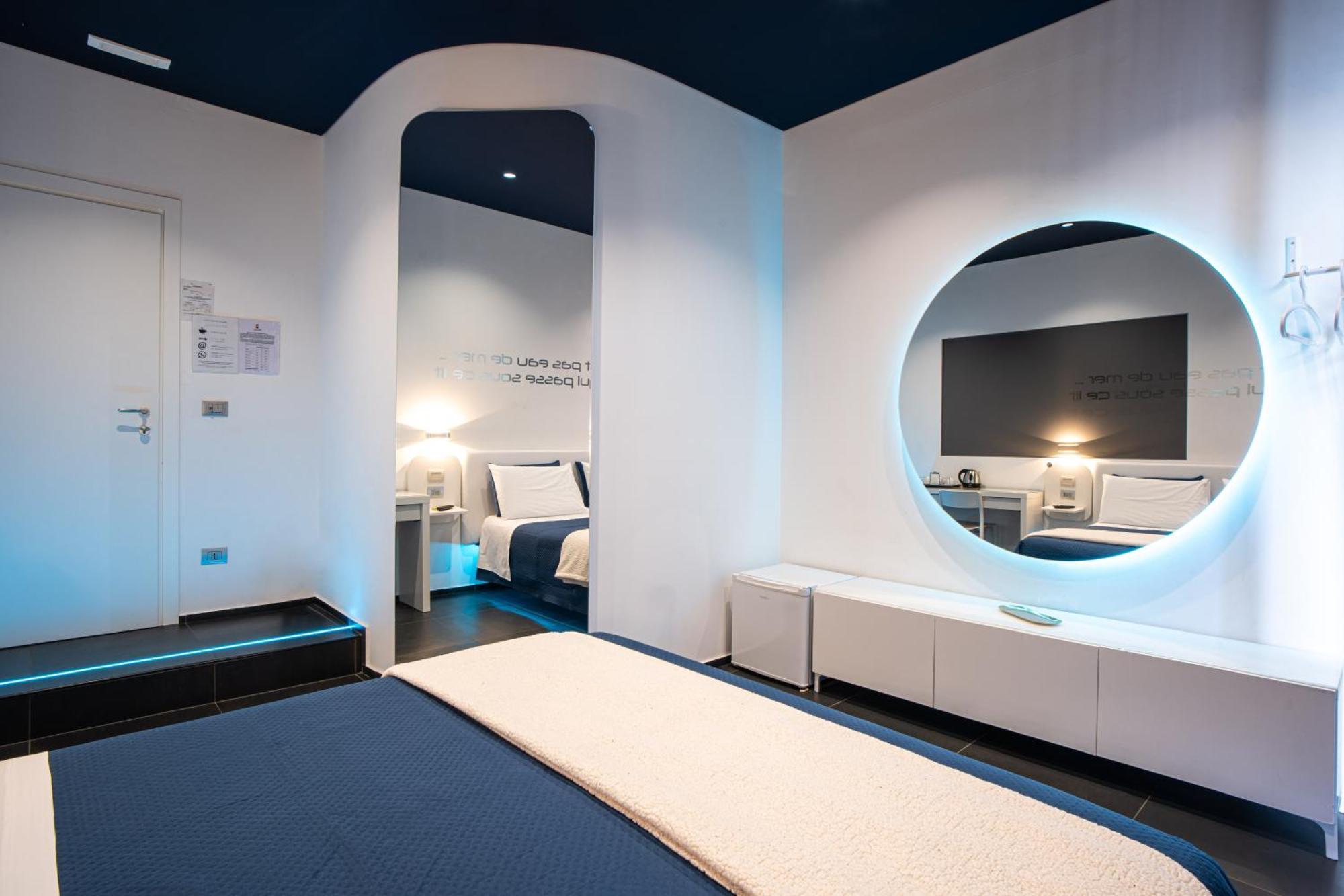Skyhouse Beverello Naples Luaran gambar