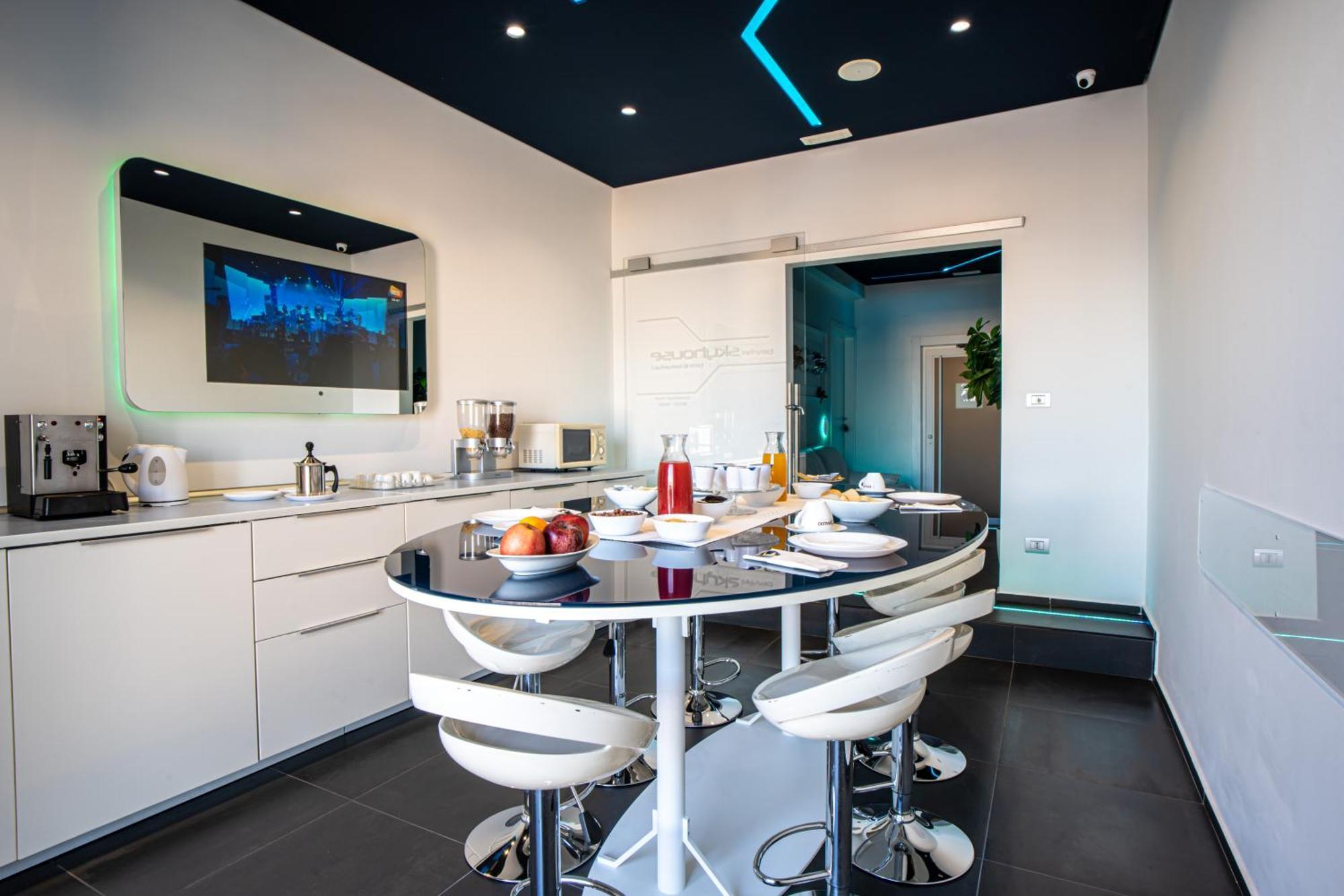 Skyhouse Beverello Naples Luaran gambar
