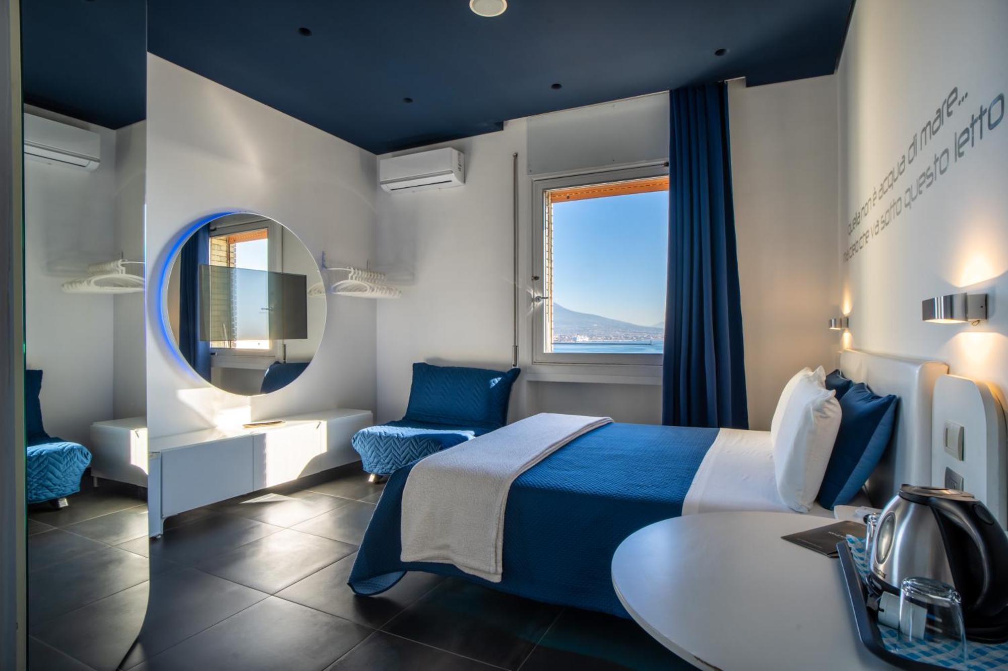 Skyhouse Beverello Naples Luaran gambar